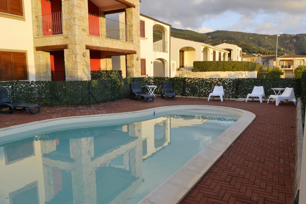 Gf Apartments La Vigna Badesi Esterno foto