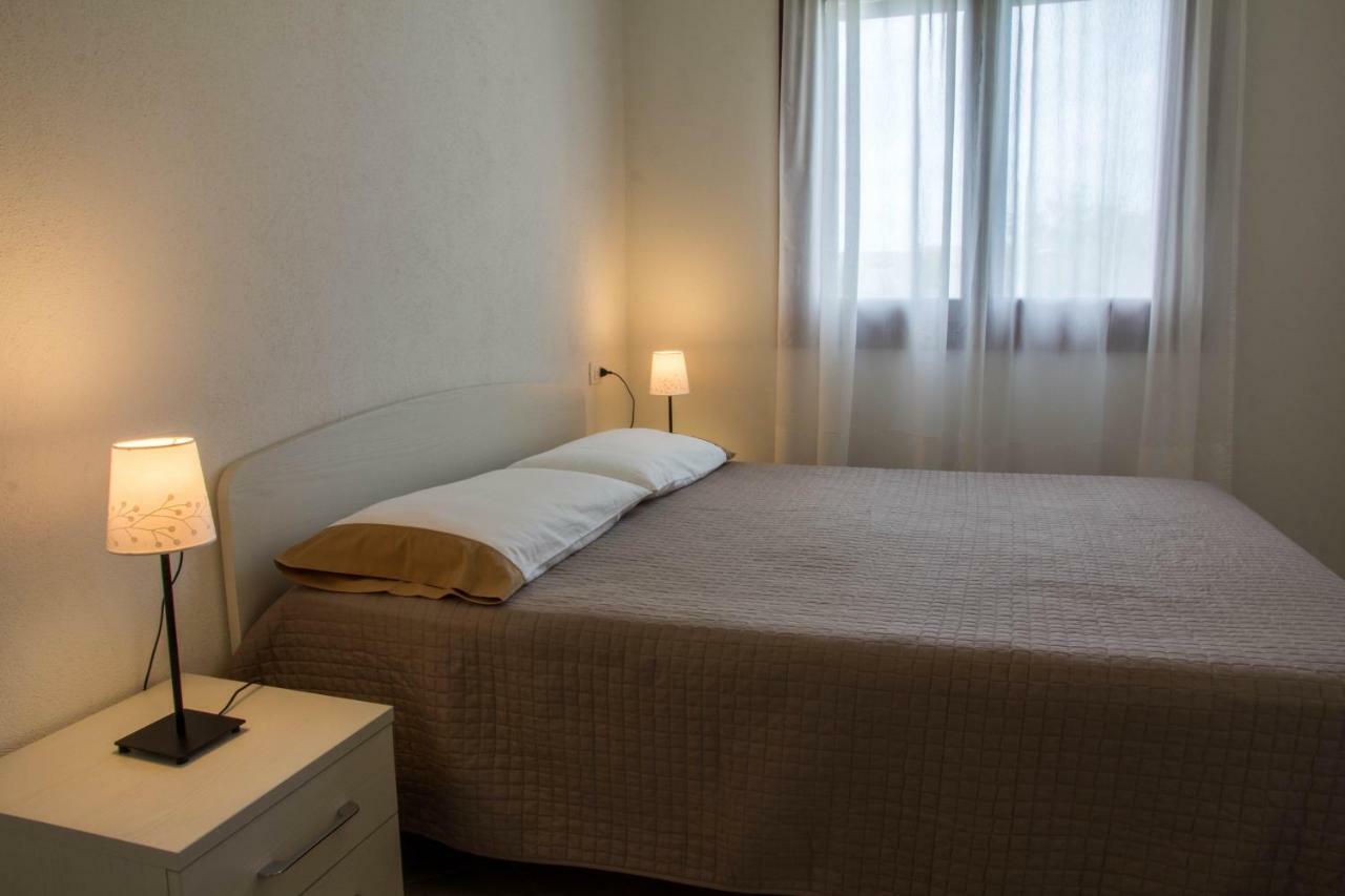 Gf Apartments La Vigna Badesi Esterno foto